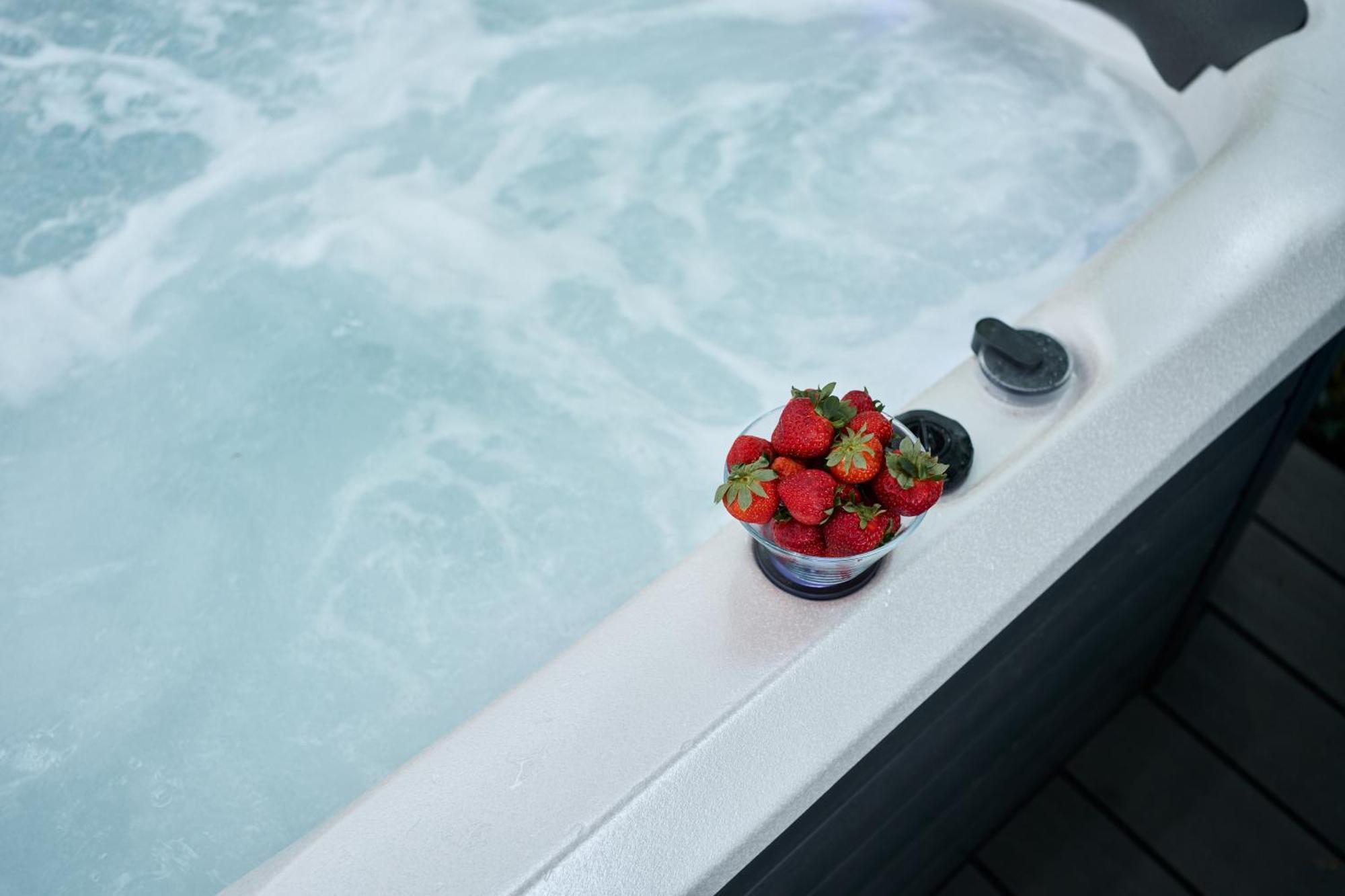 Historical Luxury Homes - Stadtvilla Mit Jacuzzi Und Garten Fryburg Bryzgowijski Zewnętrze zdjęcie